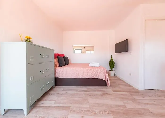 Mini Rooftop 2, Terrass & Chill * 토레몰리노스